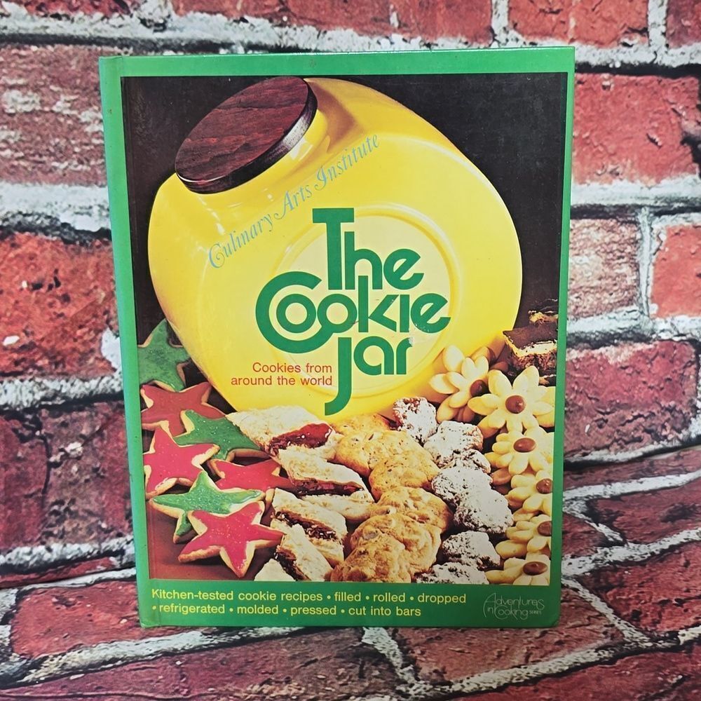 The cookie jar. Vintage recipe book.
